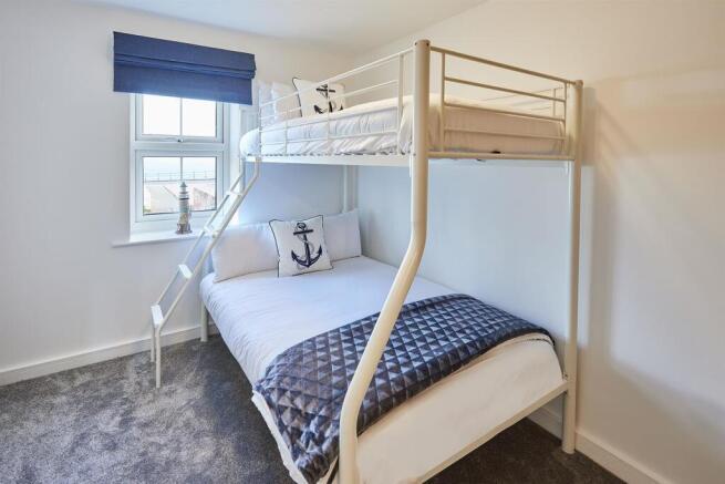 2 bed Apartment for sale Image 8