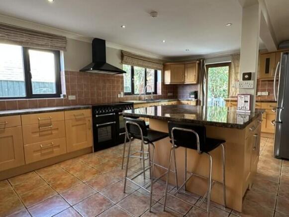 KITCHEN.jpeg