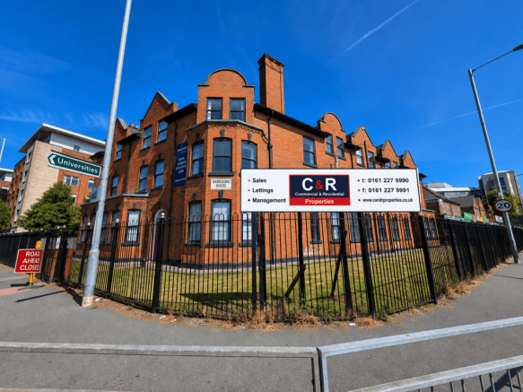STUDIOS to Rent in Student Halls