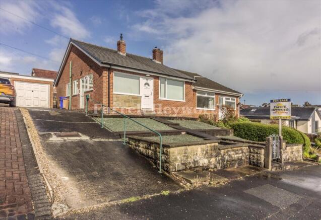 2-bed house on Berkeley Close, Chorley, £200,000