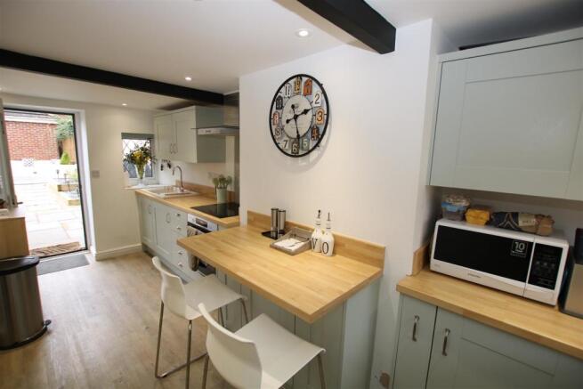 BREAKFAST KITCHEN