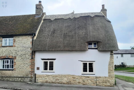 Aylesbury Road, Cuddington