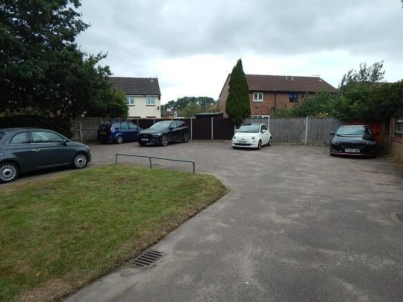 70 Pyehurn Mews, Taverham, Norwich, Norfolk NR8 6XP photo 2