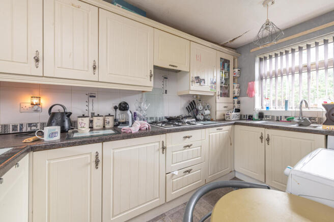 4 bed Terraced for sale Image 4