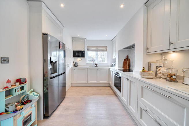 1424317-4-69b02ff...