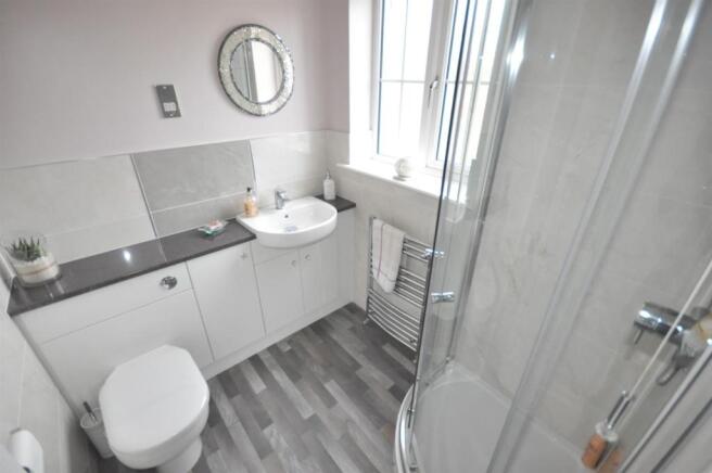 ENSUITE SHOWER ROOM