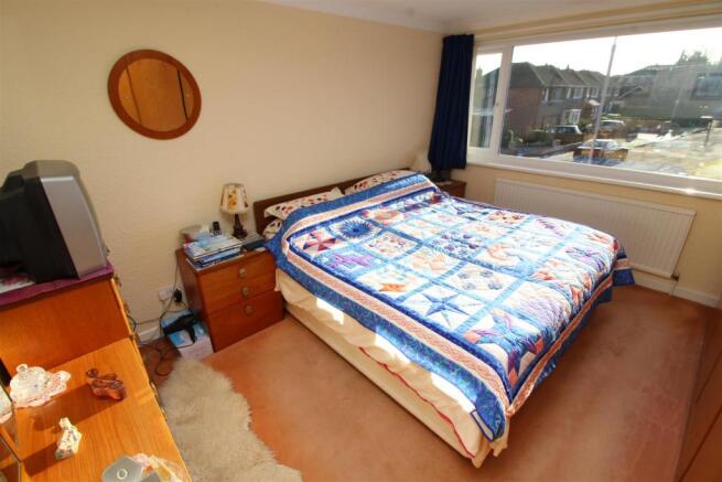 10 Bed 1.JPG