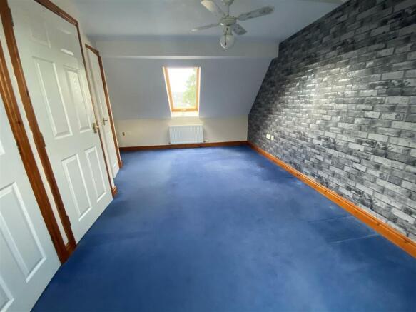 Top  Bedroom.jpg