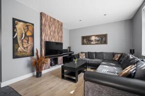 17, Embleton Road, Watford WD19 7PW