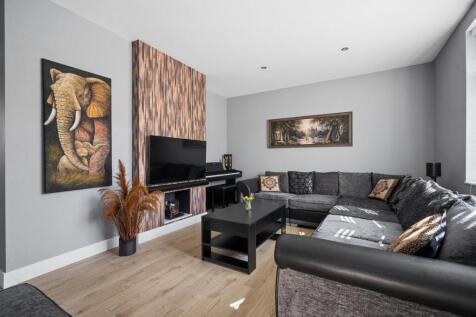 Embleton Road, South Oxhey, WD19