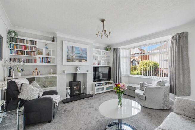 Lounge/Sitting Room