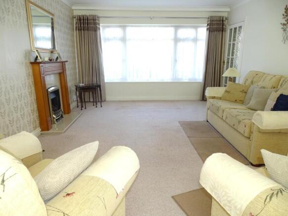 Chaplin Close, Chelmsford photo 3