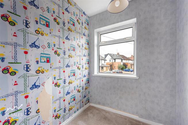 3 bed Semi-Detached for sale Image 7