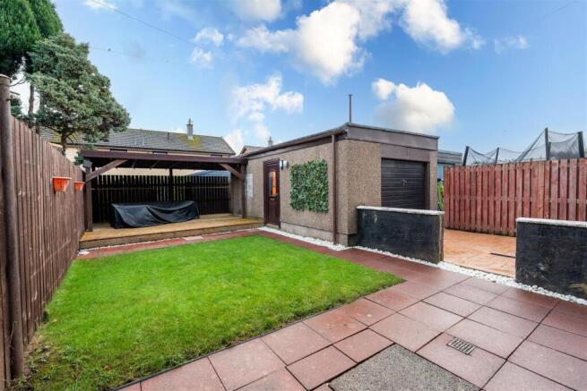 garden.rear.jpg
