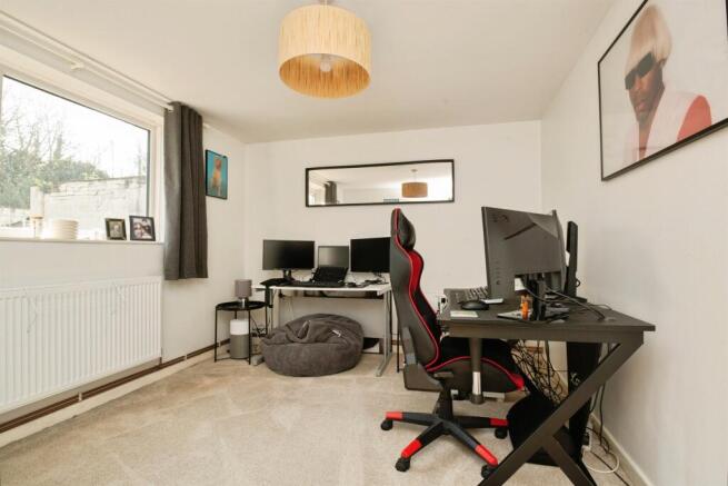 Photo 9