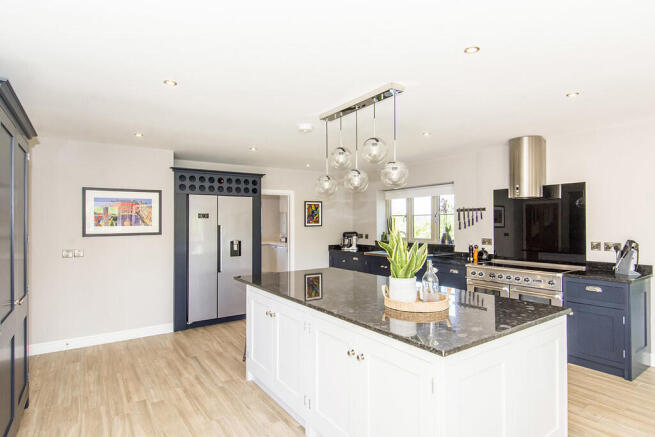 Kitchen/Diner/Liv...