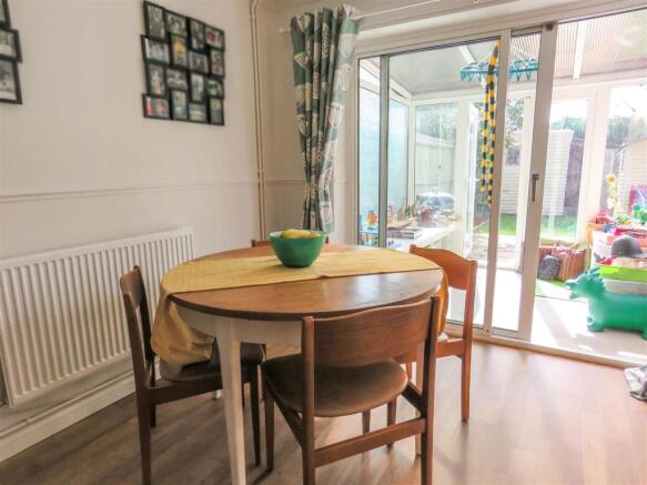 Dining Area A.JPG