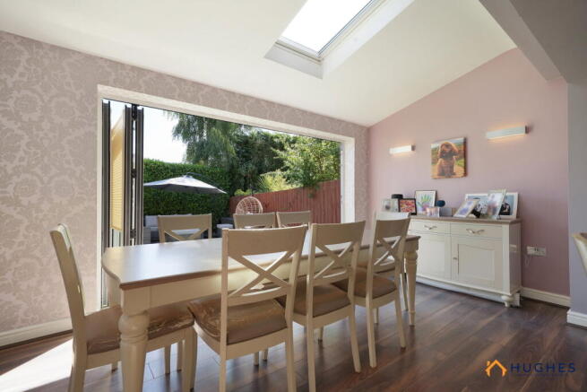 4 bed Detached for sale Image 4