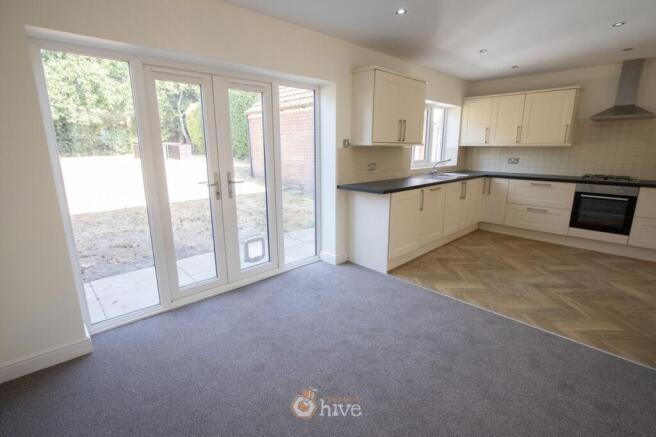 3 bed Semi-Detached for sale Image 5