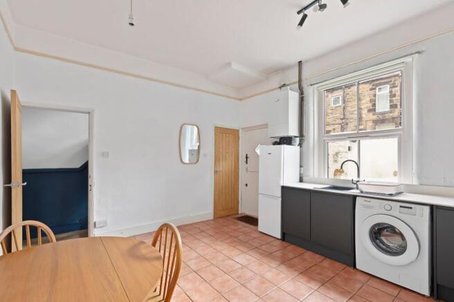 3 bed Terraced for sale Image 5