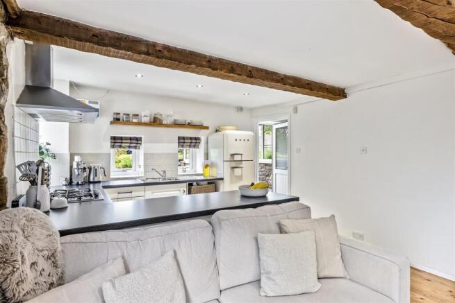 2 bed Semi-Detached for sale Image 7