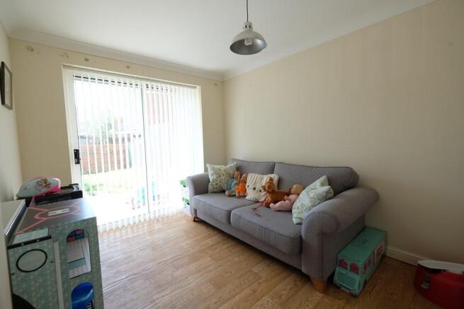 BEDROOM 5