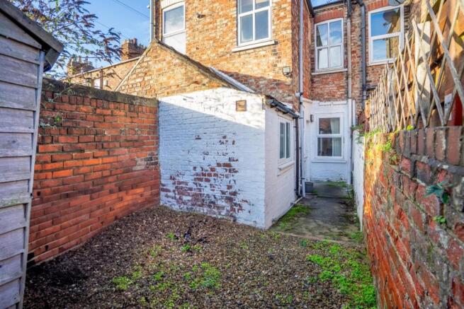 2 bed Terraced for sale Image 4