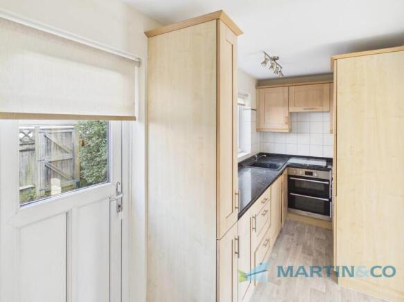 CAM02145G0-PR0090...