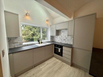 Flat 2, 188 Marsland Road, Sale, M33 3NE