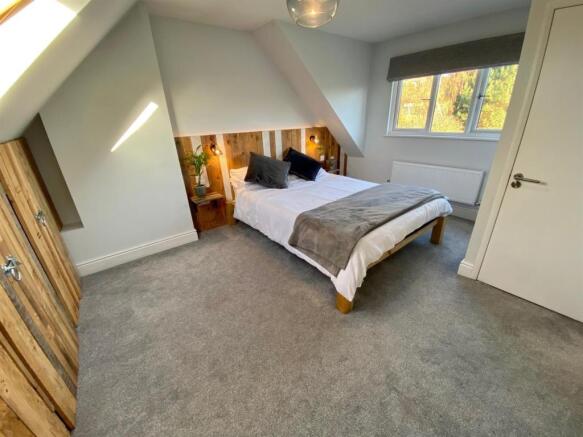 BEDROOM 1