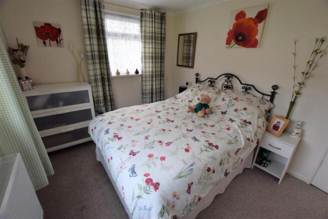 Bed 3.jpg