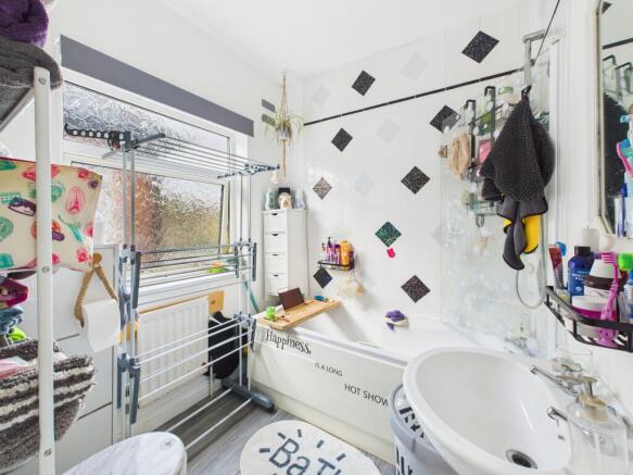6 bed Block of Apartments for sale Image 7