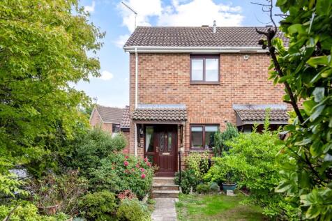 Falklands Drive, Horsham, RH13