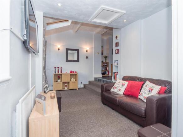 SECOND SITTING ROOM/