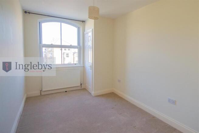 2 bed Apartment for sale Image 9