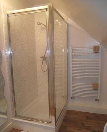 En-Suite Shower