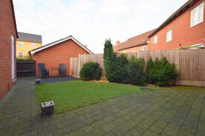 Photo 12