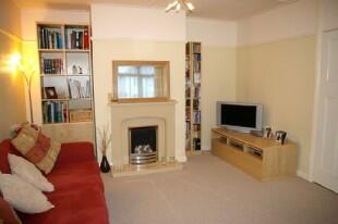 LOVELY LIVING ROOM
