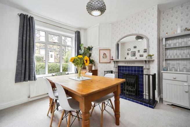 3 bed Terraced for sale Image 4