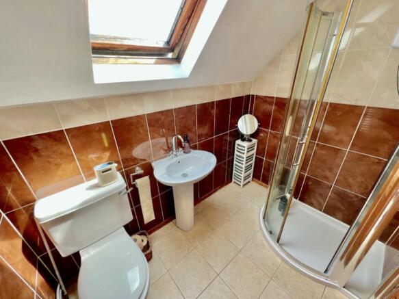 F Shower Room