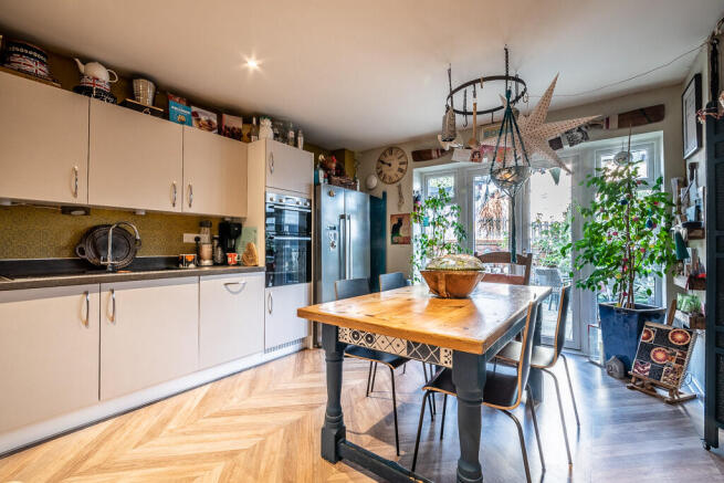 19 Savoy Street -...