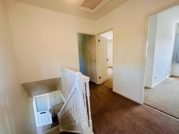 3 bed House to rent Image 5