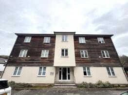 Flat 1, Treveth, Tresooth Lane, Penryn TR10 8GT