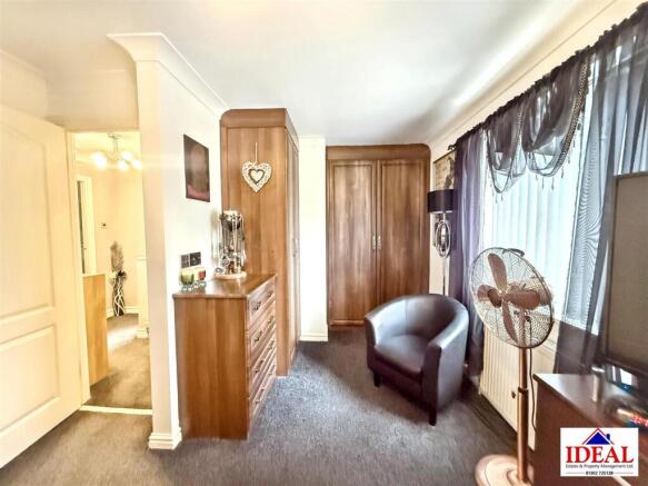 2 bed Semi-Detached for sale Image 10