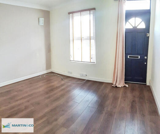 58376748-IMG_815_...