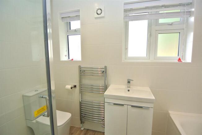 Bathroom.JPG