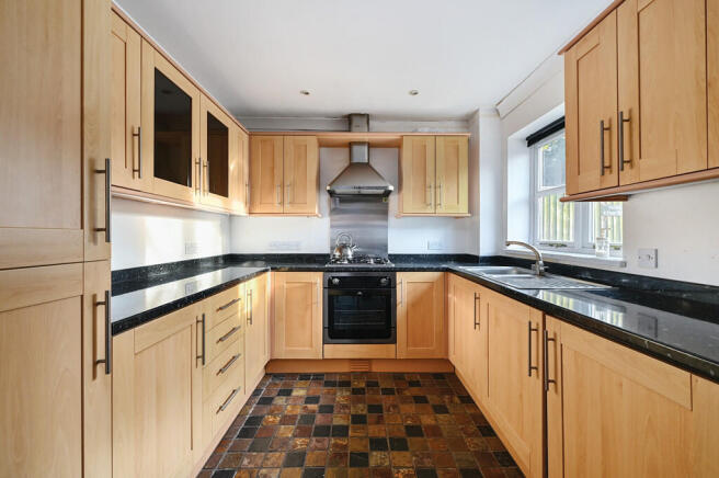 6 forge mews tn31...