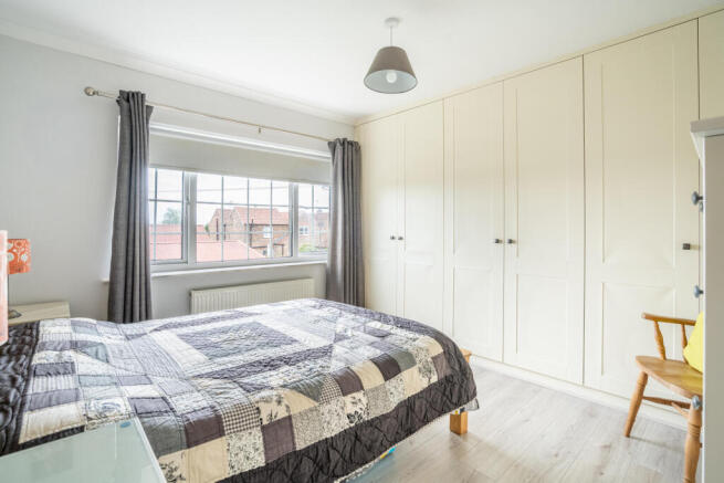 4 bed Semi-Detached for sale Image 12