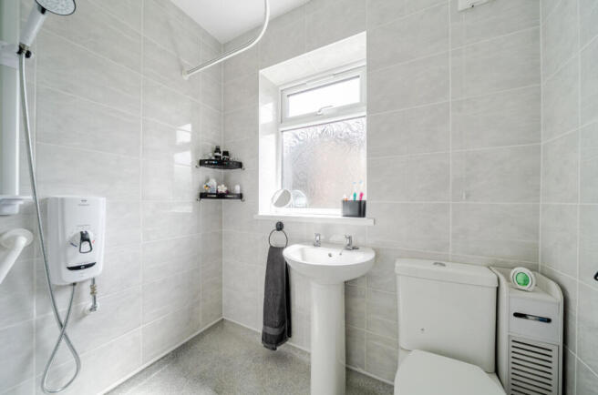 2 bed Bungalow for sale Image 7