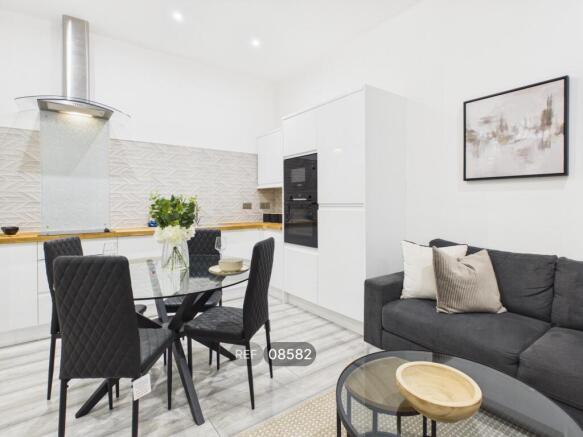 Kitchen/Living area